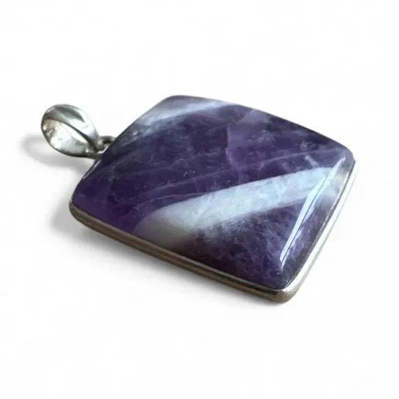 Chevron Amethyst Solid 925 Sterling Silver Pendant - Picture 2 of 3